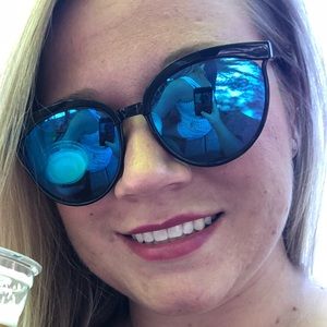 Meet your Posher, Mackenziemackenzie